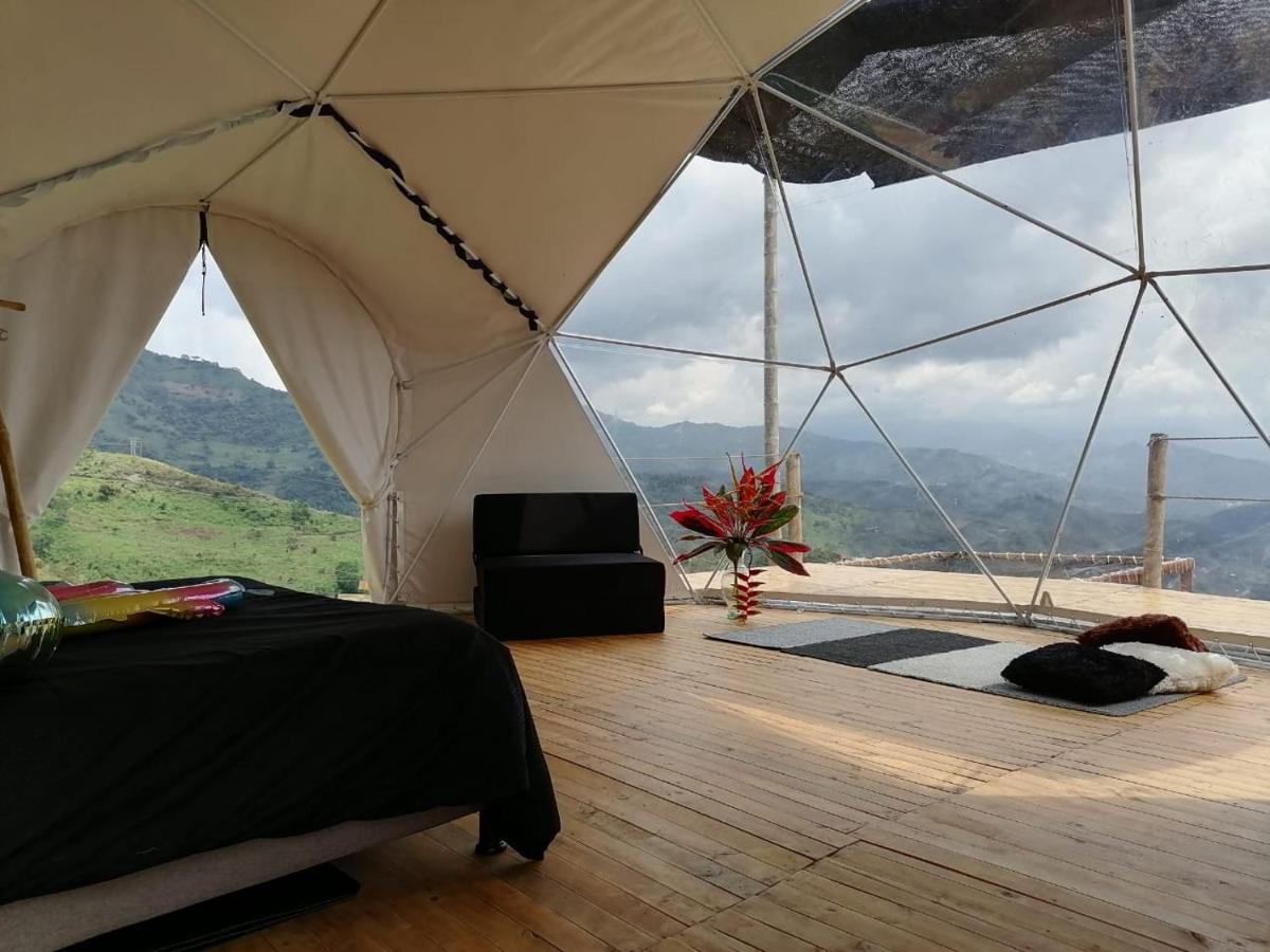 Domo Glamping Reserva Cucharos Campsite *
