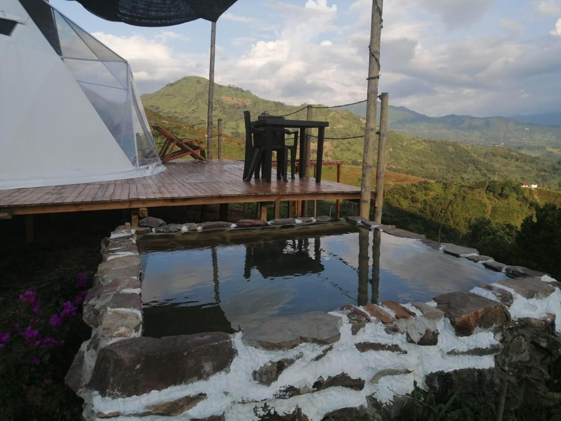 Domo Glamping Reserva Cucharos Campsite